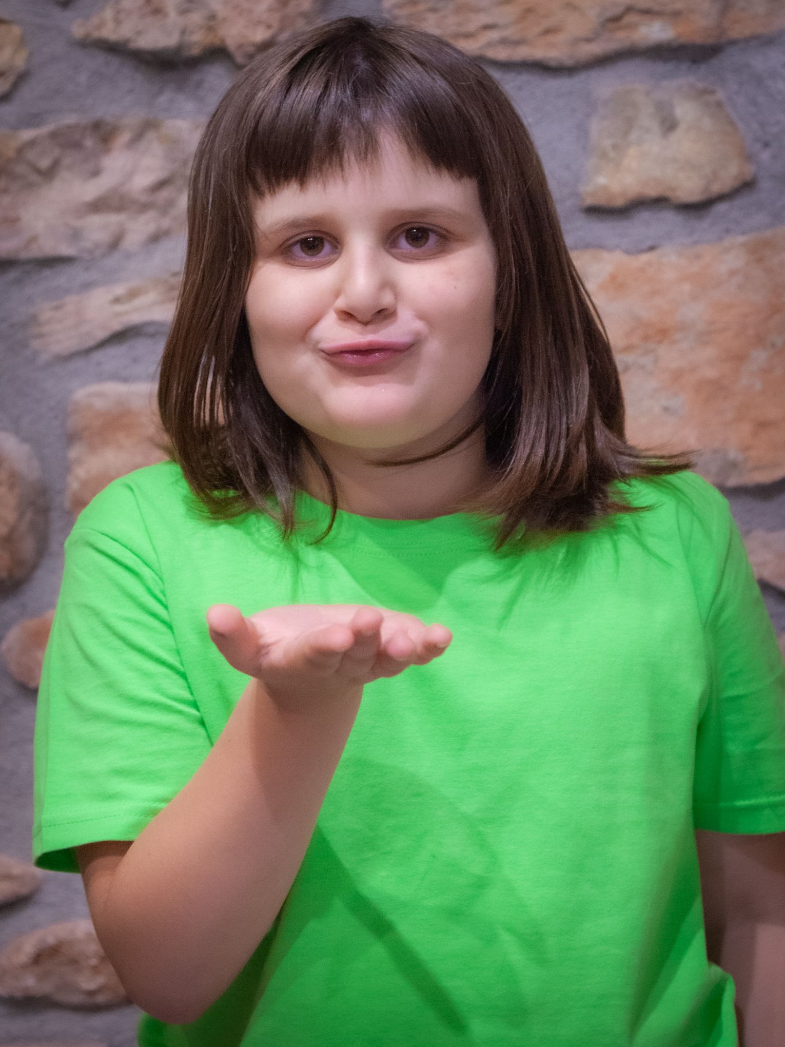25